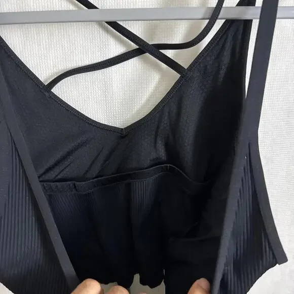 Vuori Black Short Sleeve Top - Picture 4 of 10